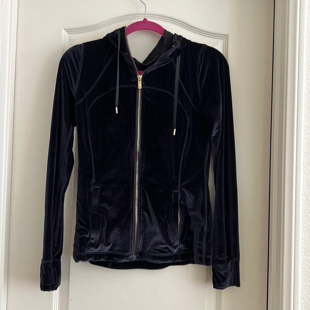 Lululemon Crushed Velvet Define Jacket Black like new size 8